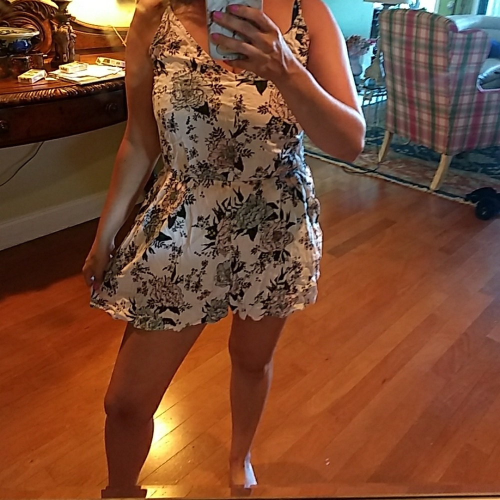 Floral print romper